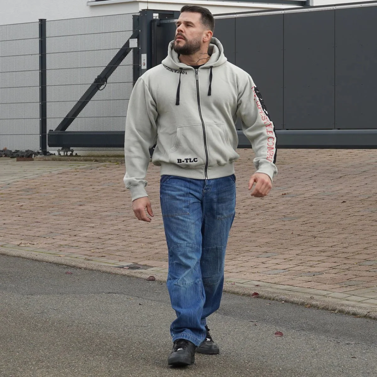 Thumbnail 11